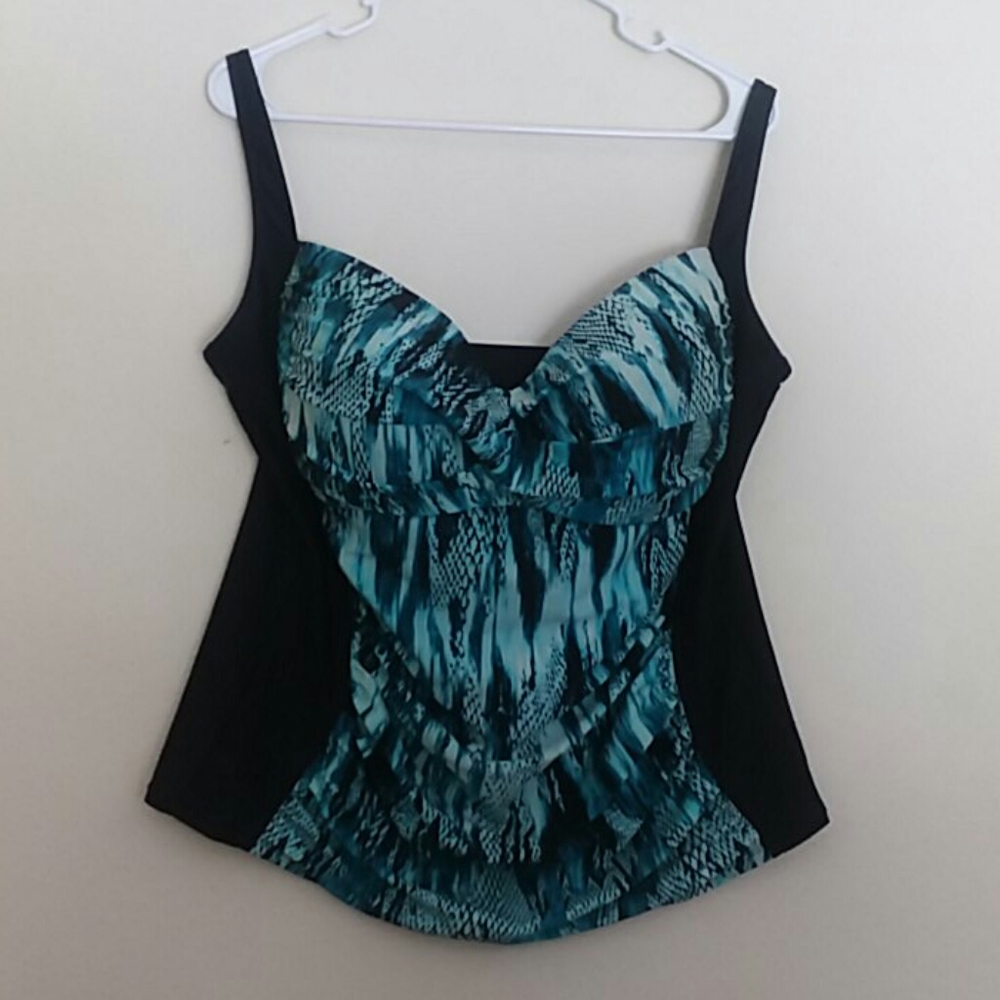 Mazu Swim Plus 20W Bathing Suit Top